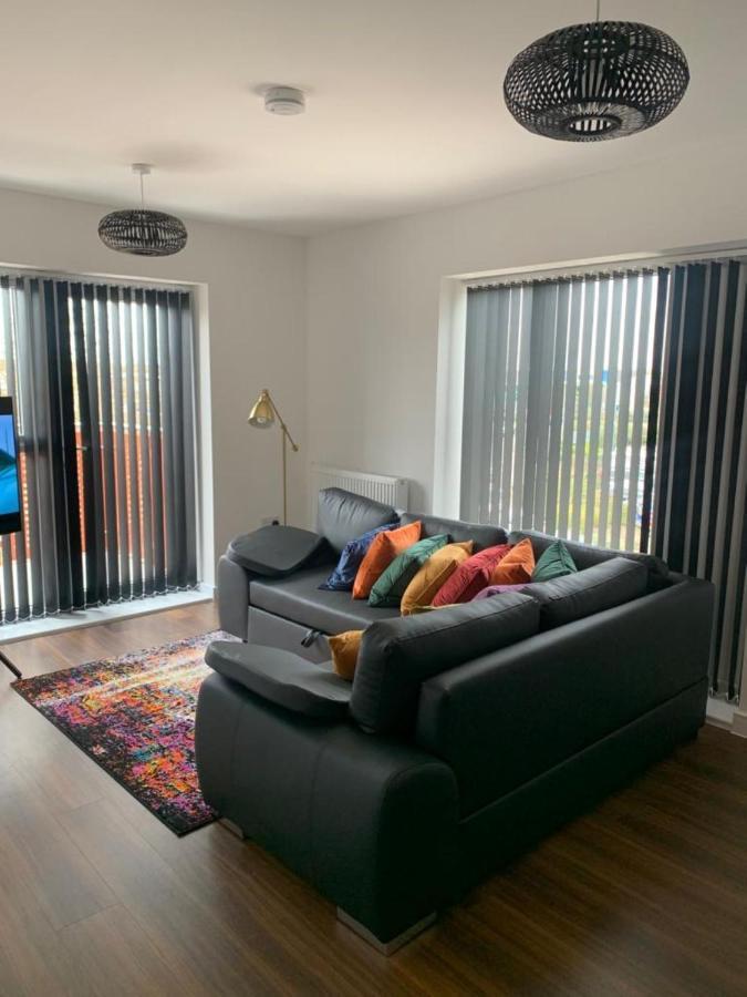 Lakeside 2 Bed Luxury Apartment No Parties No Events Early Check-In Late Check- Out Allowed Уэст-Таррок Экстерьер фото