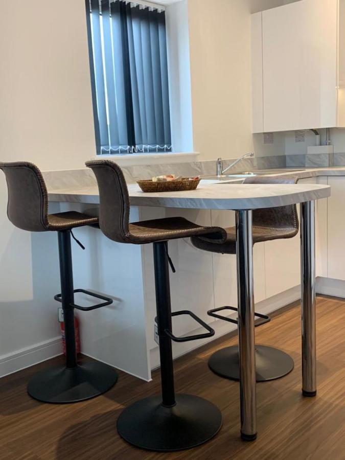 Lakeside 2 Bed Luxury Apartment No Parties No Events Early Check-In Late Check- Out Allowed Уэст-Таррок Экстерьер фото